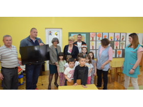 Novi televizor za obreške predškolce